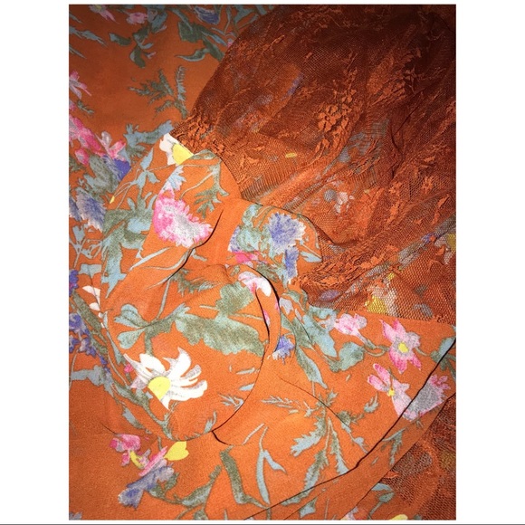 ✨ Floral Maxi dress 💎HOST PICK💎 - Picture 5 of 7